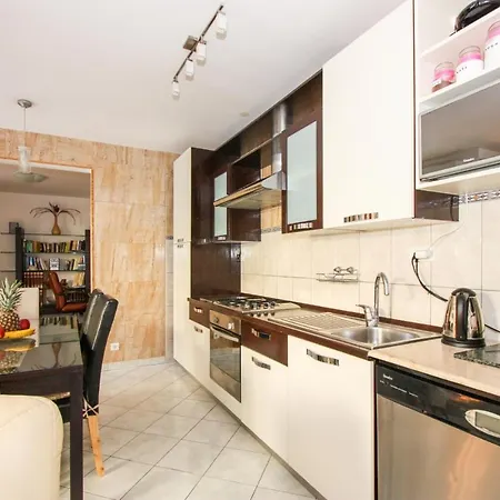 Apartman Duplex, 3 With Own Garden, To The *