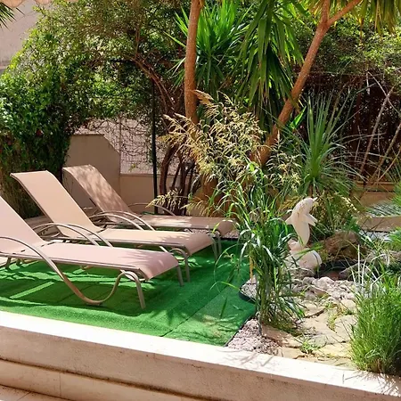 Duplex 3 With Garden And Garage Near To