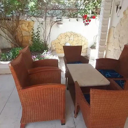 Duplex 3 With Garden And Garage Near To سبليت